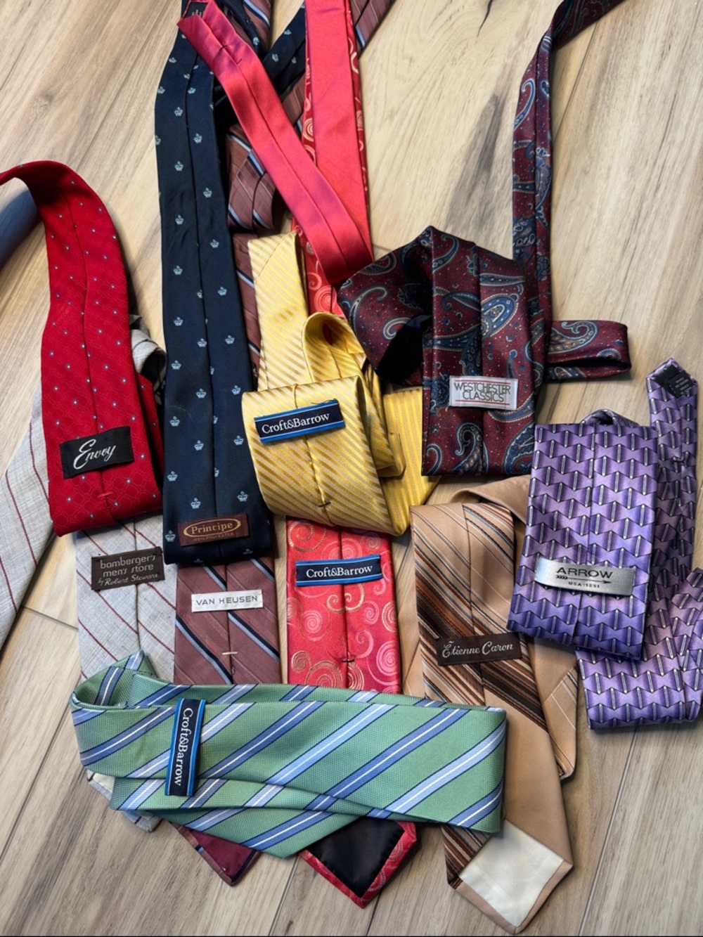 Assorted tie bundle - Picture 2 of 2